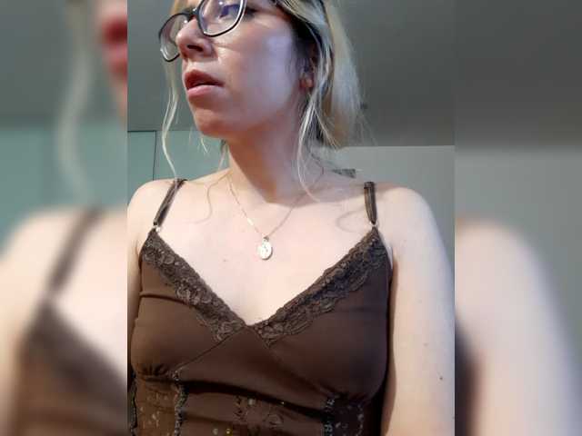 LittleSammy live cam on BongaCams