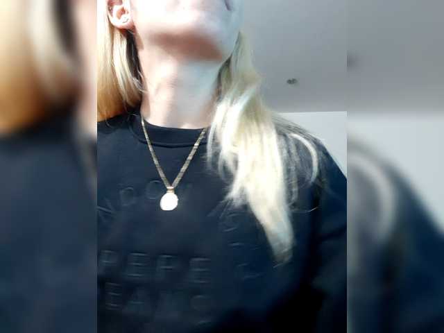 LittleSammy live cam on BongaCams