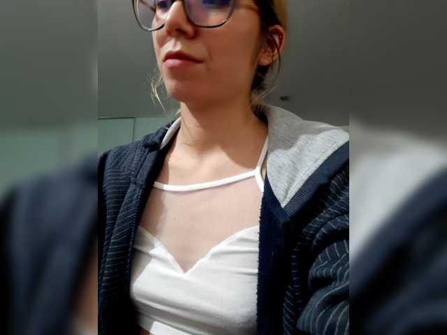LittleSammy live cam on BongaCams