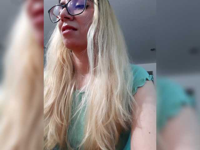 _LittleSammy live cam on BongaCams
