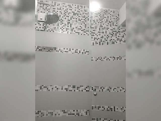 LittleSammy's BongaCams show and profile