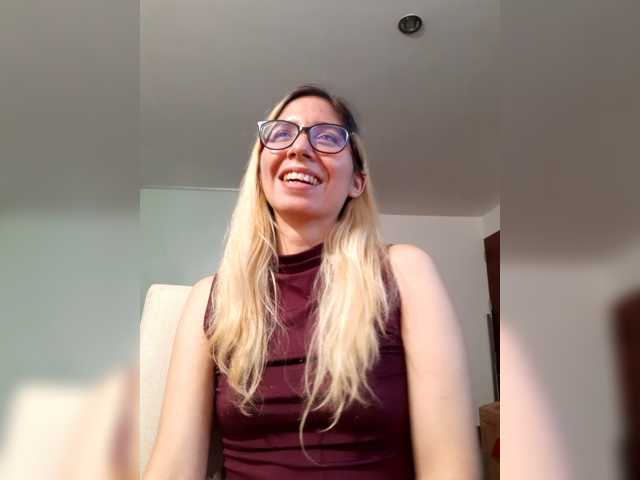 LittleSammy live cam on BongaCams