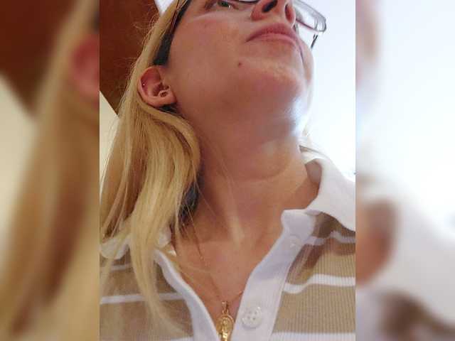 LittleSammy live cam on BongaCams