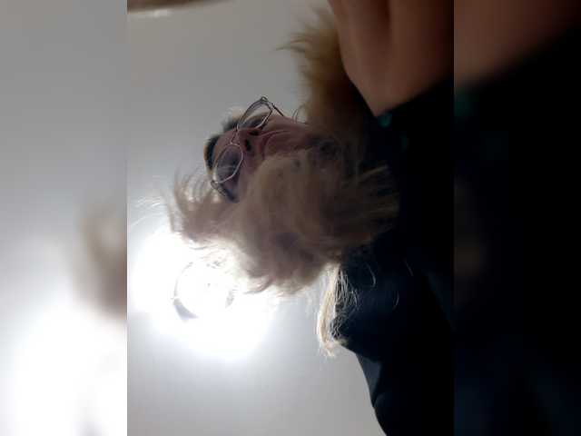 LittleSammy live cam on BongaCams