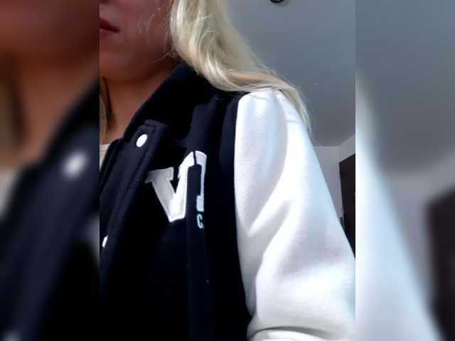 LittleSammy live cam on BongaCams