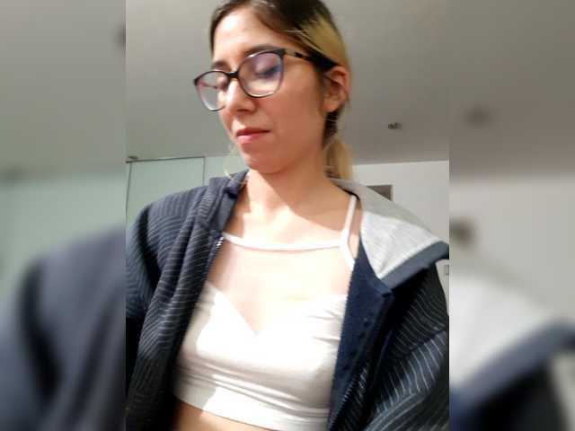 LittleSammy live cam on BongaCams