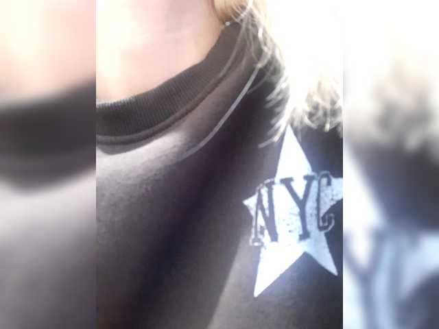 LittleSammy live cam on BongaCams