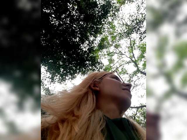 LittleSammy live cam on BongaCams