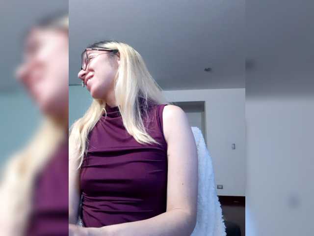 LittleSammy live cam on BongaCams
