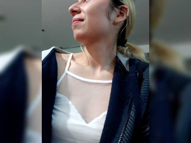 LittleSammy live cam on BongaCams
