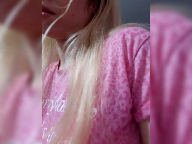 LittleSammy live cam on BongaCams