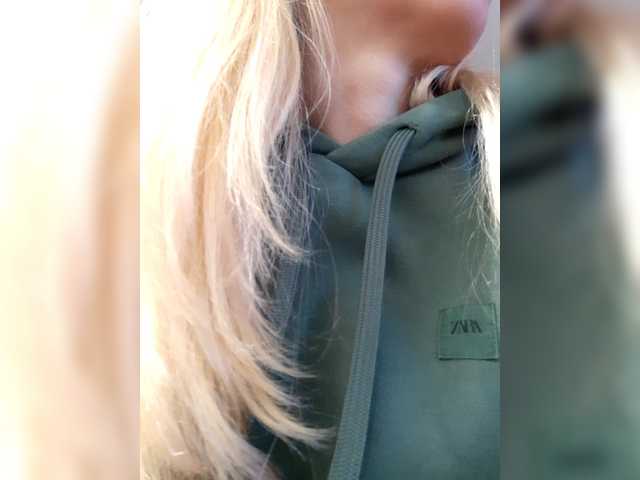 LittleSammy live cam on BongaCams