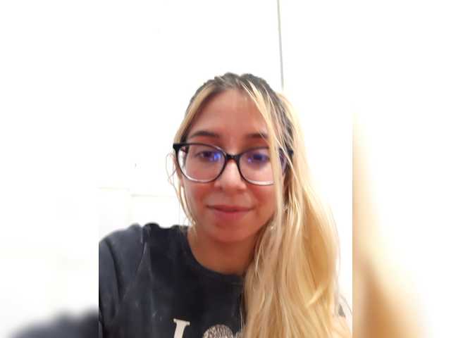 LittleSammy live cam on BongaCams