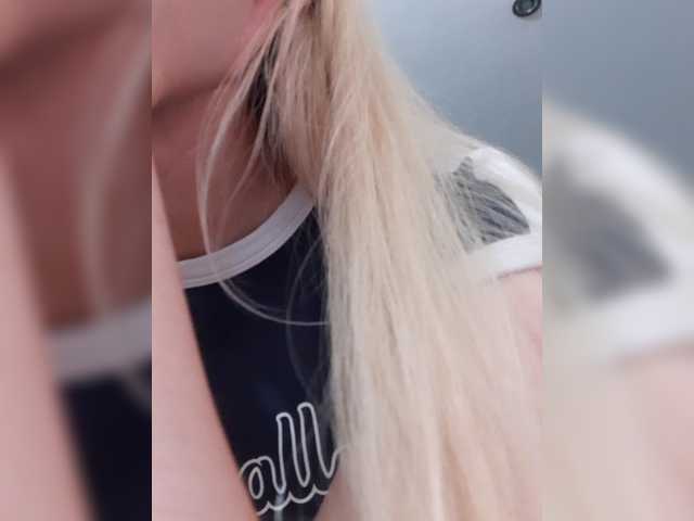 LittleSammy live cam on BongaCams