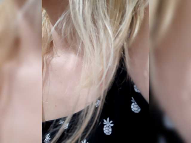LittleSammy live cam on BongaCams