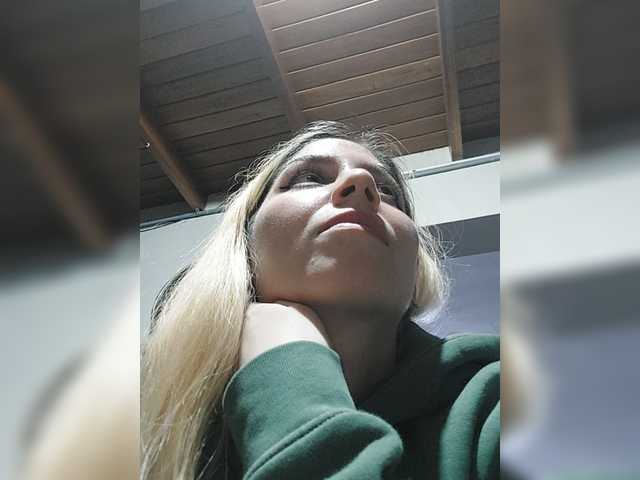 LittleSammy live cam on BongaCams