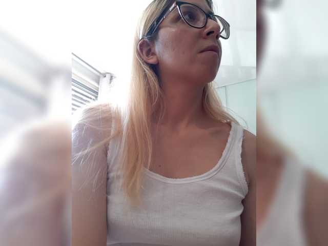 LittleSammy live cam on BongaCams