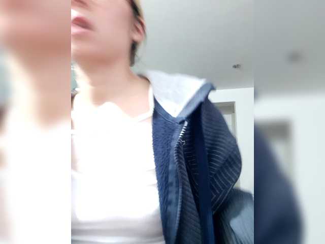 LittleSammy live cam on BongaCams