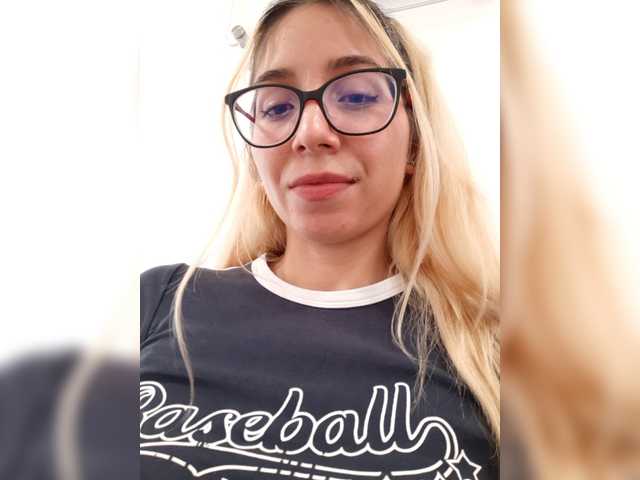 LittleSammy live cam on BongaCams