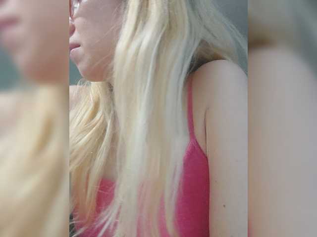 LittleSammy live cam on BongaCams