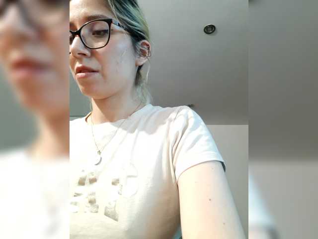LittleSammy live cam on BongaCams