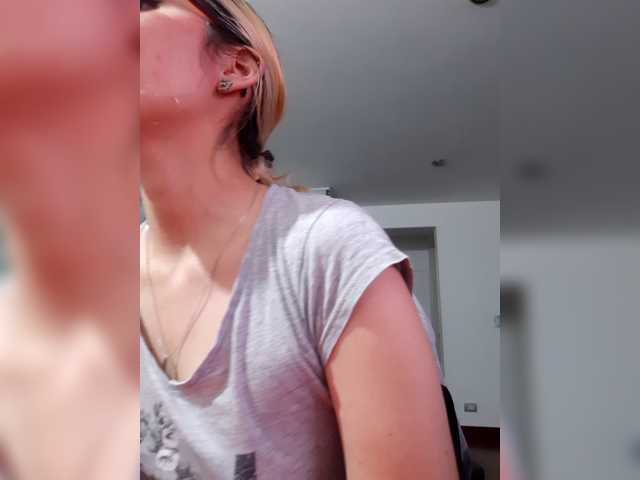 LittleSammy live cam on BongaCams