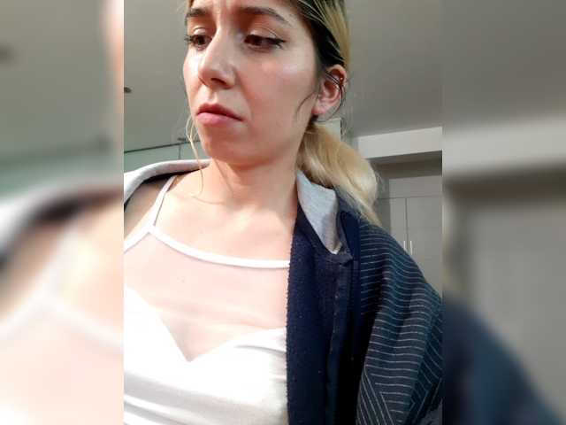 LittleSammy live cam on BongaCams