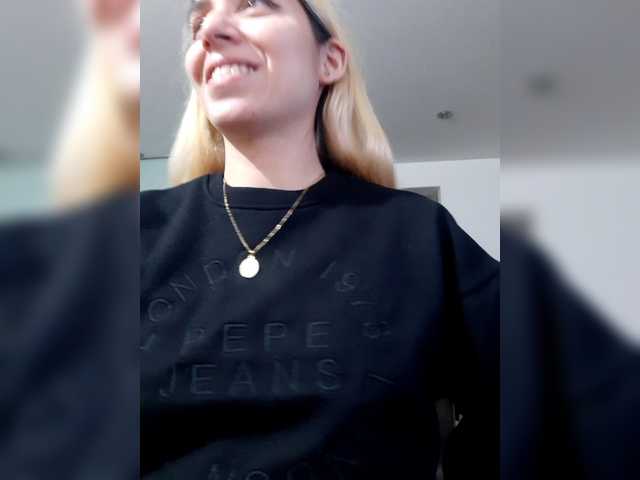 LittleSammy live cam on BongaCams