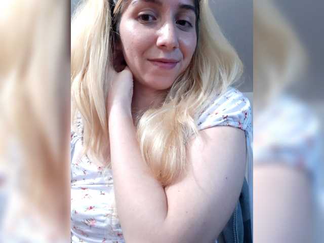 LittleSammy live cam on BongaCams