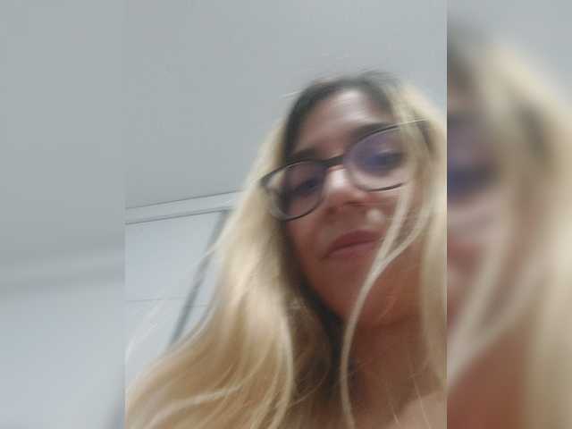 LittleSammy live cam on BongaCams
