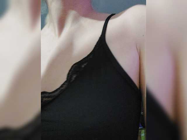 LittleSammy live cam on BongaCams