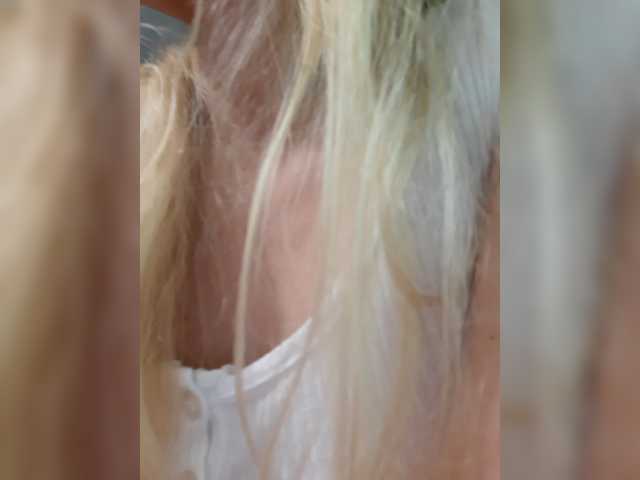LittleSammy live cam on BongaCams