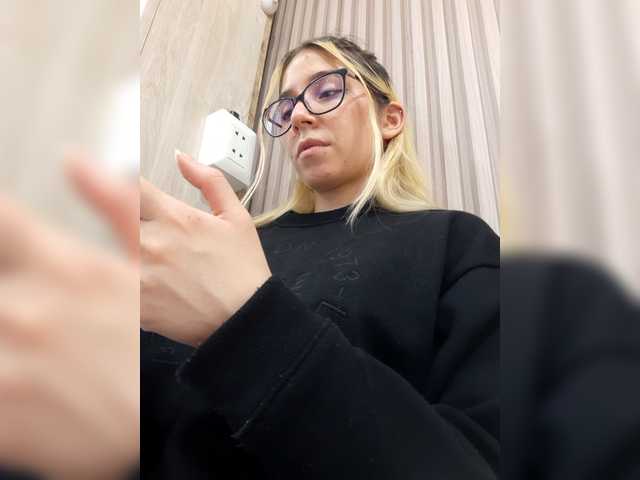 LittleSammy live cam on BongaCams