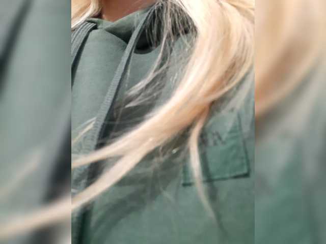 LittleSammy live cam on BongaCams