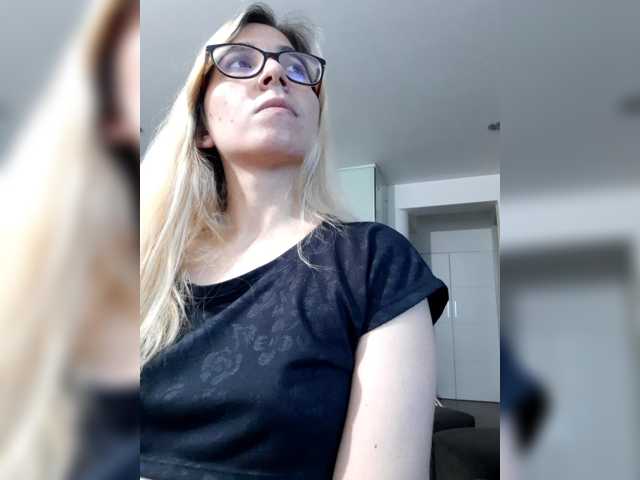 LittleSammy live cam on BongaCams