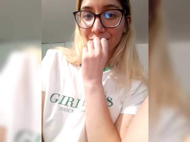 LittleSammy live cam on BongaCams