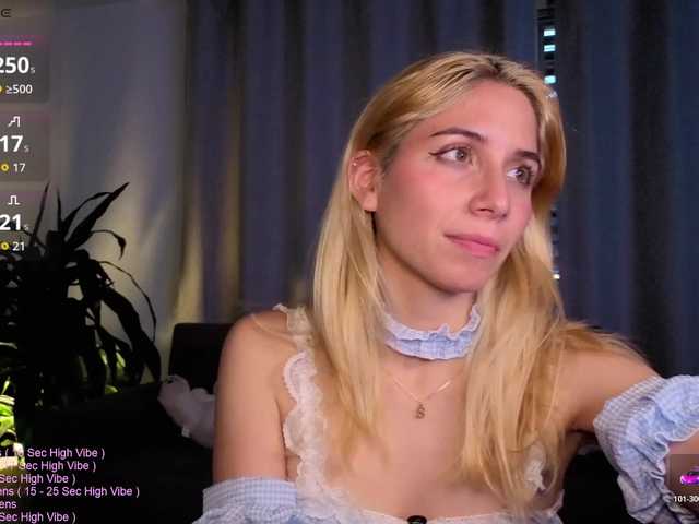 LittleSammy live cam on BongaCams