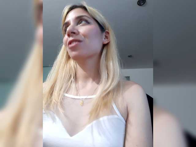 LittleSammy live cam on BongaCams