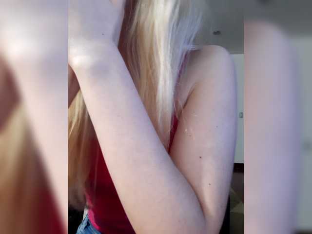 LittleSammy live cam on BongaCams
