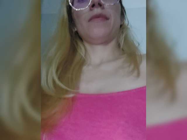 LittleSammy live cam on BongaCams