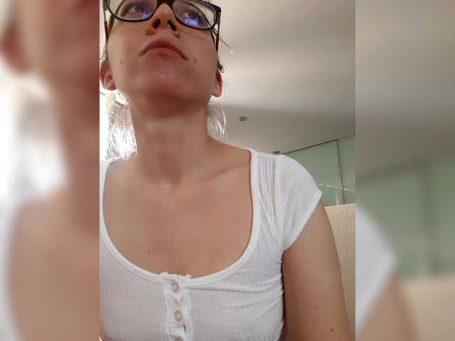 LittleSammy live cam on BongaCams