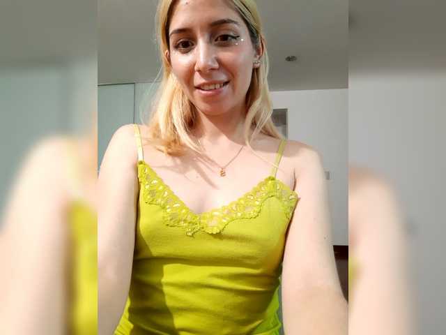 LittleSammy live cam on BongaCams