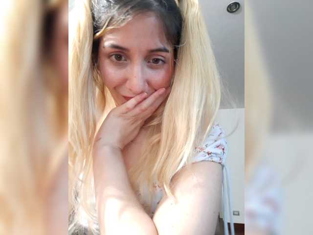 LittleSammy live cam on BongaCams