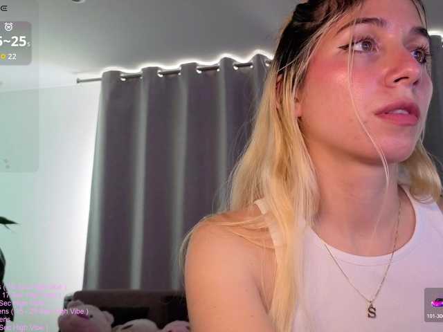 LittleSammy live cam on BongaCams