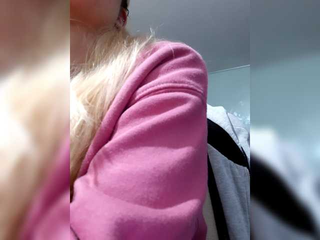 _LittleSammy — live female cam
