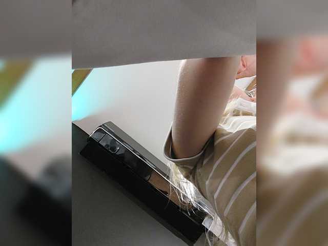 LittleSammy live cam on BongaCams