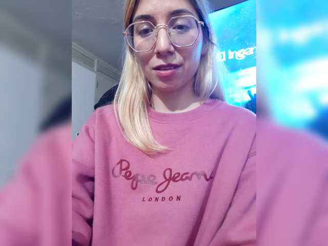 LittleSammy live cam on BongaCams