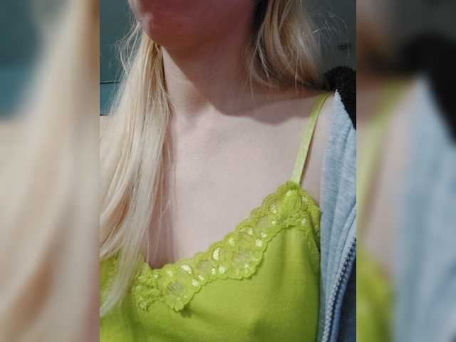 LittleSammy live cam on BongaCams