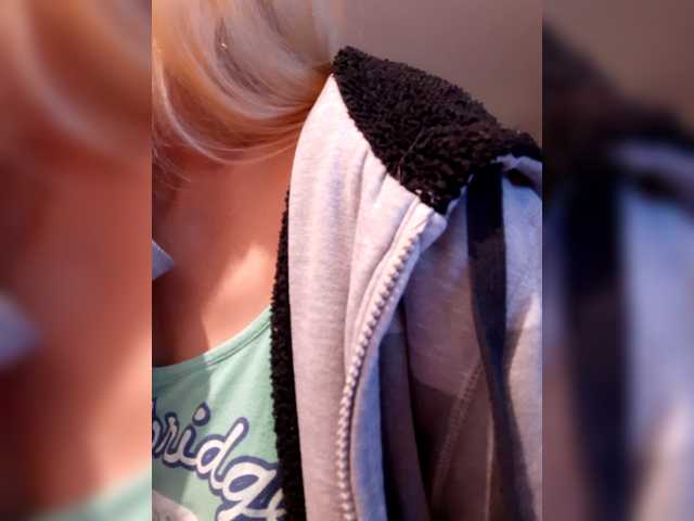 LittleSammy live cam on BongaCams