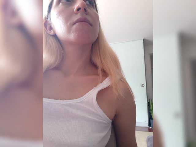 LittleSammy live cam on BongaCams